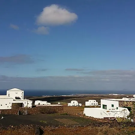 Casa Candela Vakantiehuis Tinajo